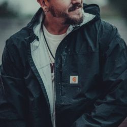 Alternative view of Carhartt regnjakki
